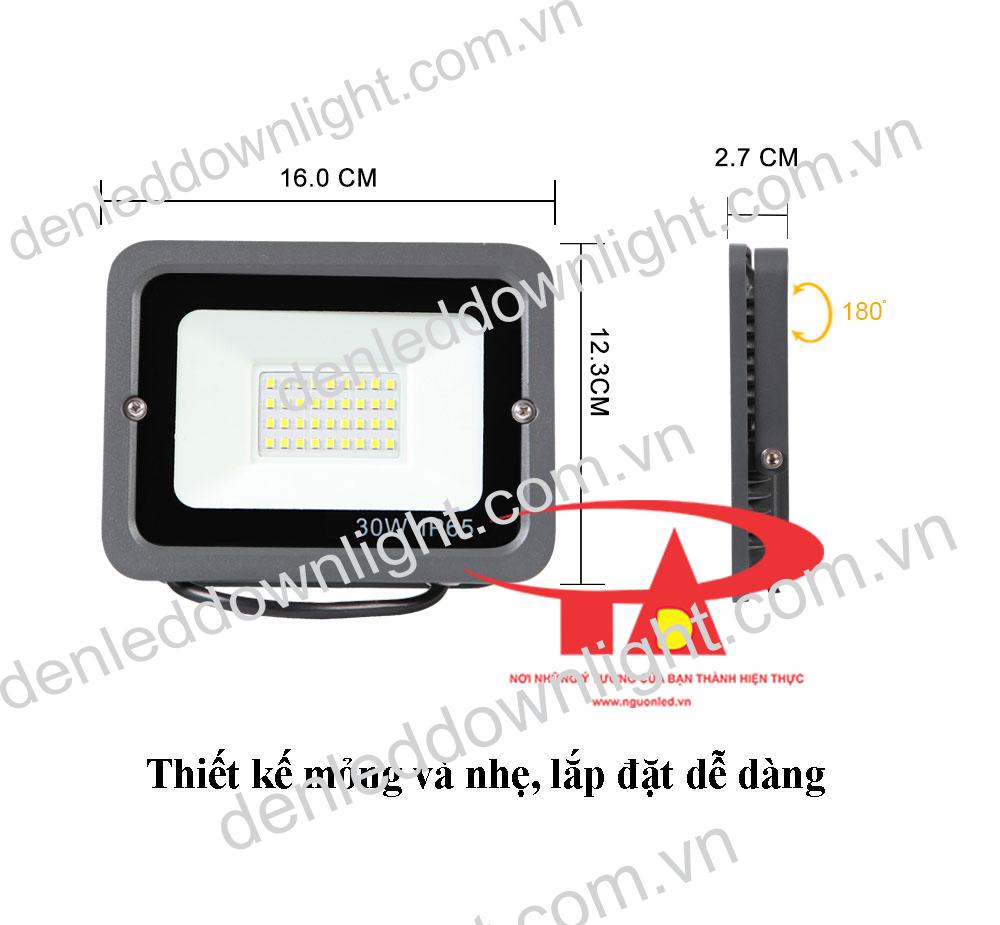 đ&egrave;n pha năng lượng mặt trời 30W n&ecirc;n mua