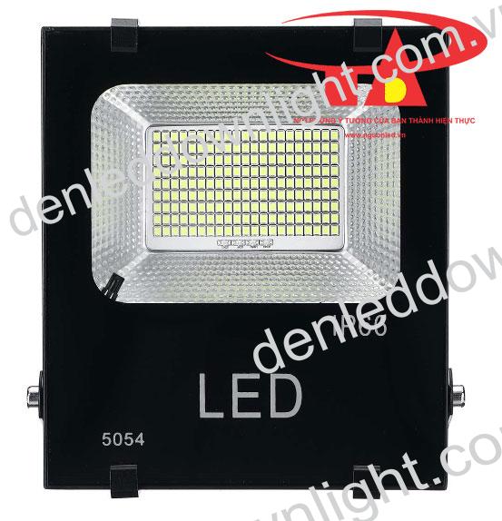  đ&egrave;n pha năng lượng mặt trời 50W gi&aacute; rẻ