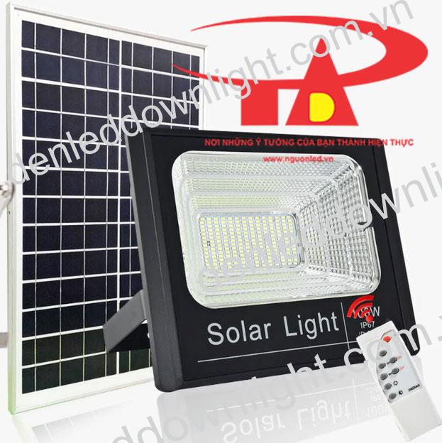 đ&egrave;n pha led năng lượng mặt trời 60W si&ecirc;u bền