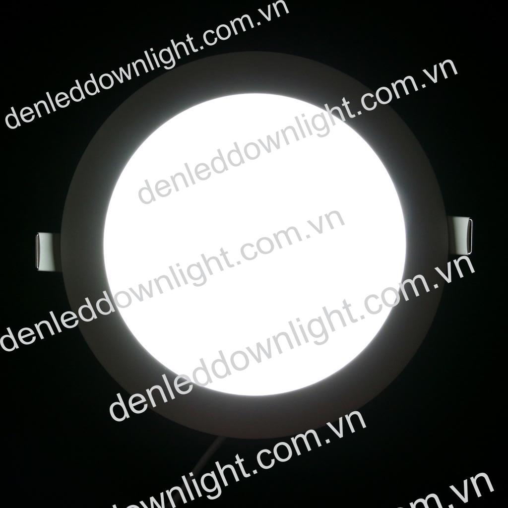 Đèn led downlight âm trần 12w vuông loại tốt, dùng chiếu sáng nội thất, khách sạn, nhà