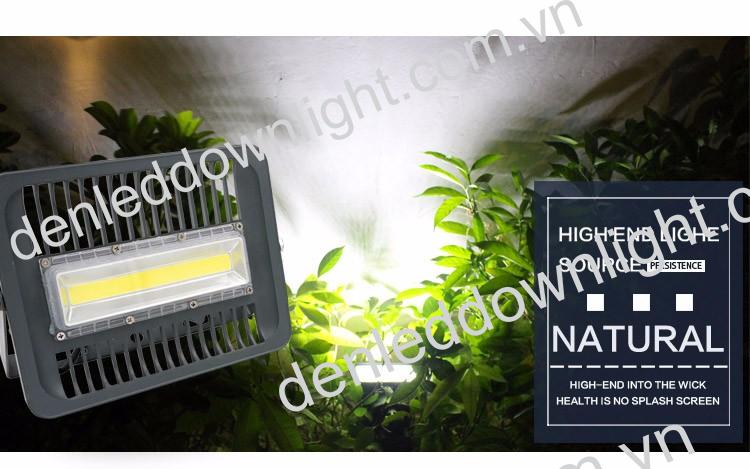 Đ&egrave;n pha led xương c&aacute; 100w, loại tốt d&ugrave;ng chiếu s&aacute;ng biển hiệu, s&acirc;n vườn